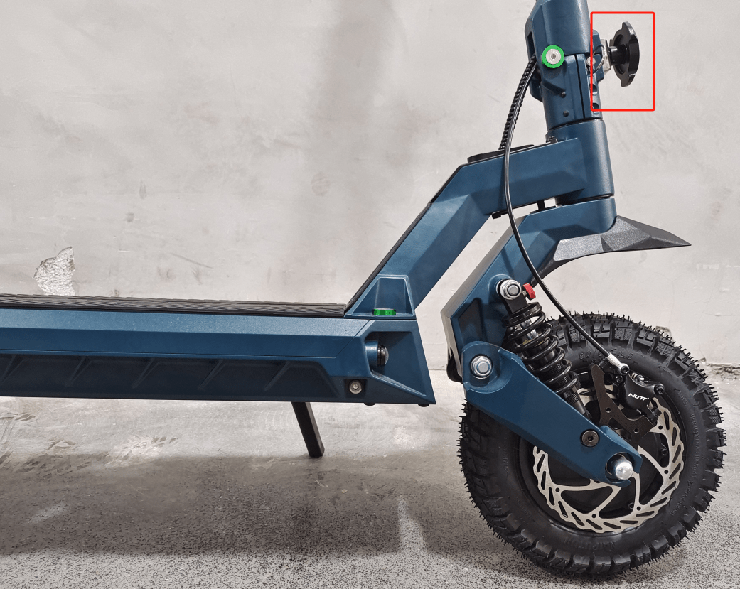 GX3 screw for fixing the folding mechanism - GOTRAX